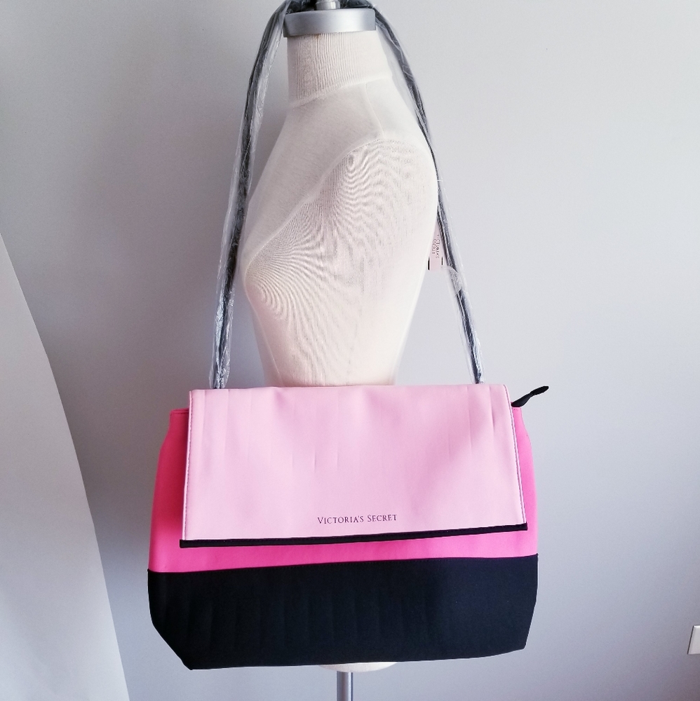 NWT VICTORIA'S SECRET  insulated/cooler bag